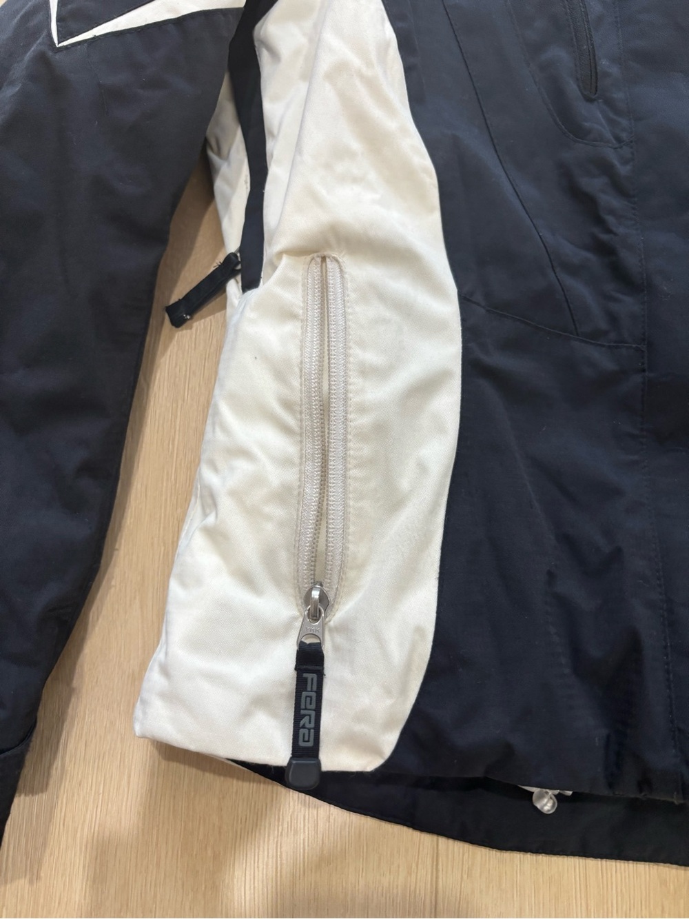 FERA Black & White‎ Women's Insulated Ski Jacket - Picture 7 of 8